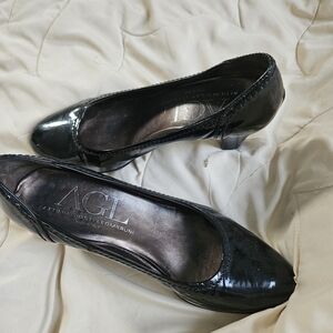 AGL Women's Black Leather Pumps